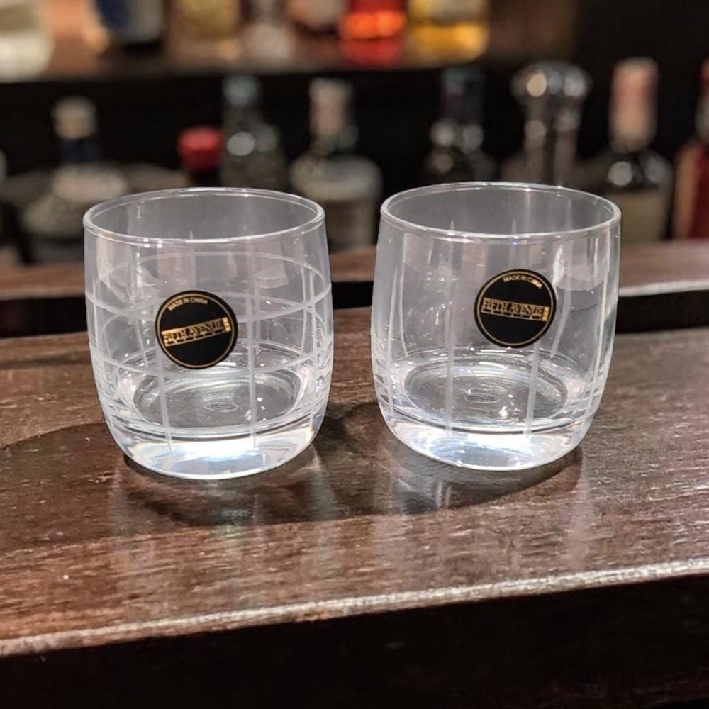 Fifth Avenue Crystal Old Fashioned Glasses,‎ Set of 2, Engraved Grid Drinkware